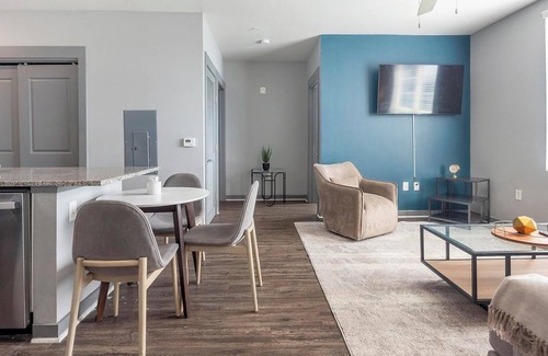 University District Apartamento | Landing at The Nine @ Memphis - 4 Bedrooms in U...