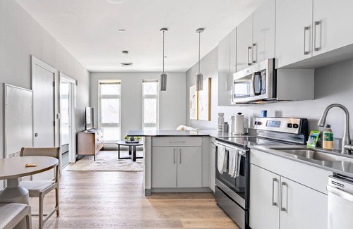St. Elizabeth's Apartamento | Landing at The Overlook at St. Gabriel's - 1 Bedroom in Downtown Brighton