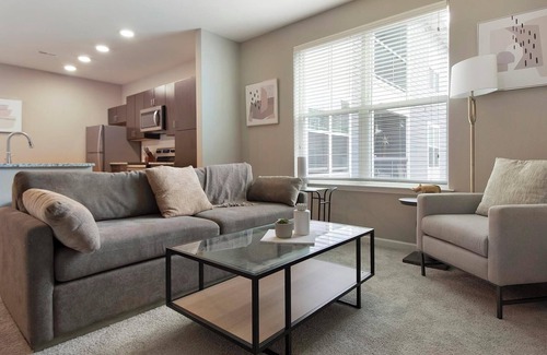 Chesterfield Apartamento | Landing at The Parq at Chesterfield - 1 Bedroom...