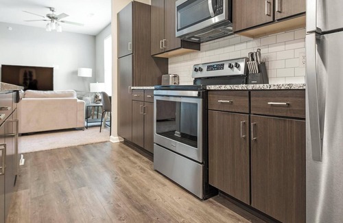 Chesterfield Apartamento | Landing at The Parq at Chesterfield - 1 Bedroom...