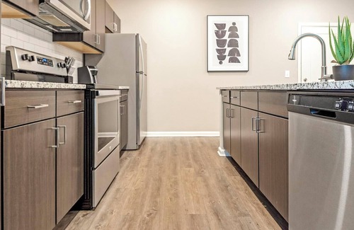 Chesterfield Apartamento | Landing at The Parq at Chesterfield - 1 Bedroom...