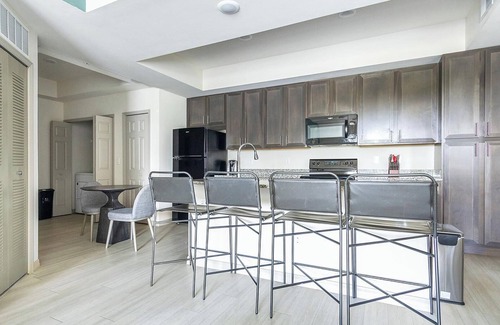 Eastwood Village Apartamento | Landing at The Vistas at Eastwood - 2 Bedrooms ...