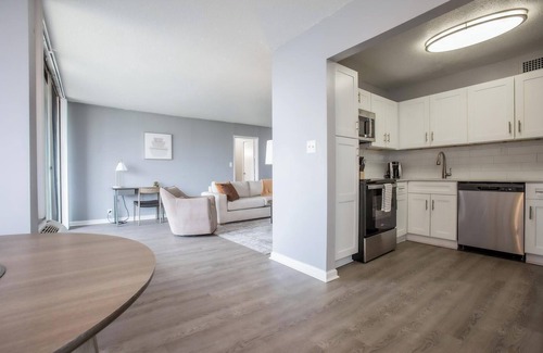 Fort Wayne Apartamento | Landing at Three Rivers - 2 Bedrooms in Central...