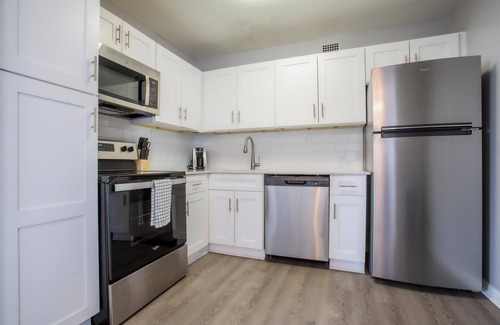 Fort Wayne Apartamento | Landing at Three Rivers - 2 Bedrooms in Central...