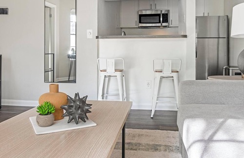 Sunbeam Apartamento | Landing at Timberwalk at Mandarin - 1 Bedroom i...