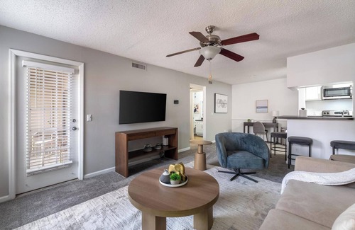 Sunbeam Apartamento | Landing at Timberwalk at Mandarin - 1 Bedroom i...