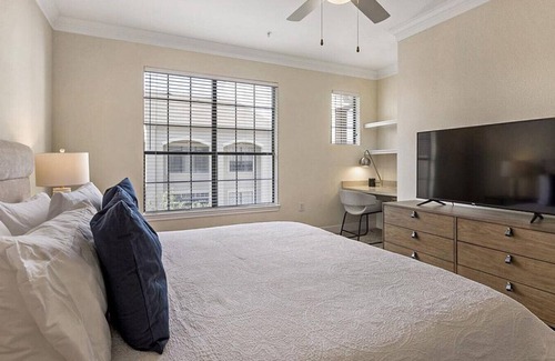 Energy Corridor Apartamento | Landing at Village on Memorial Townhomes - 1 Bedroom in Energy Corridor