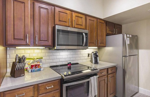 Energy Corridor Apartamento | Landing at Village on Memorial Townhomes - 1 Bedroom in Energy Corridor