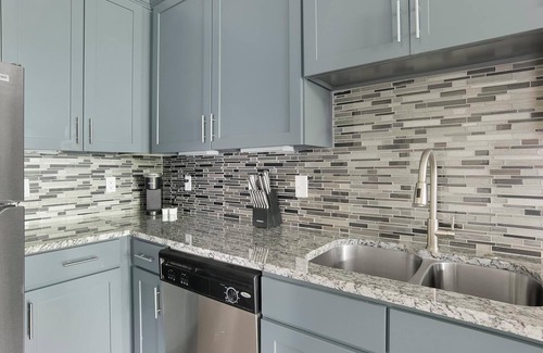 Nassau Bay Apartamento | Landing at Voyager at Space Center - 1 Bedroom ...