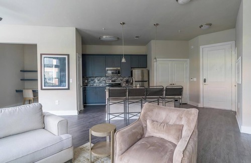 Nassau Bay Apartamento | Landing at Voyager at Space Center - 1 Bedroom ...