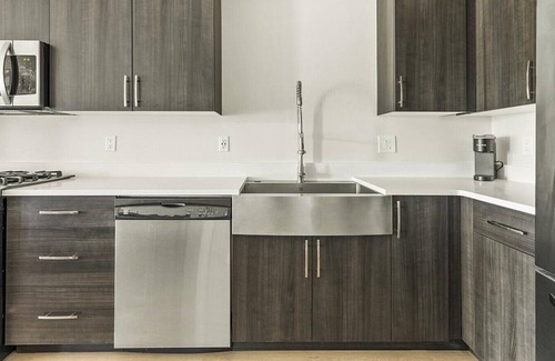 Hayden Island Apartamento | Landing at Yacht Harbor Club - 1 Bedroom in Hayden Island Neighborhood Network