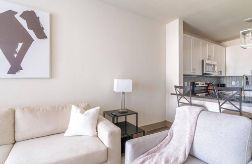 Conroe Apartamento | Landing at Enclave at Woodland Lakes - 1 Bedroo...
