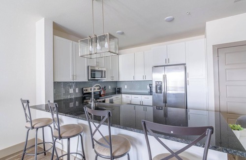 Conroe Apartamento | Landing at Enclave at Woodland Lakes - 1 Bedroo...