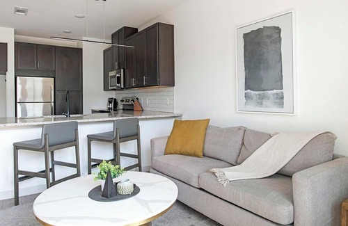Dallas Apartamento | Landing | Beautiful 1BD, Pool, Gym