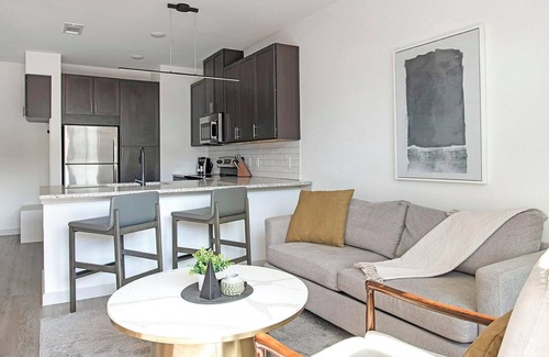 Dallas Apartamento | Landing | Beautiful 1BD, Pool, Gym
