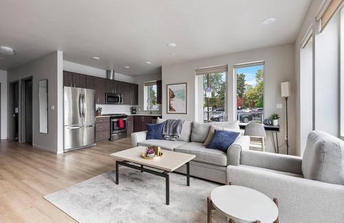 Hayden Island Apartamento | Landing | Stunning 1BD, Courtyard, Pool