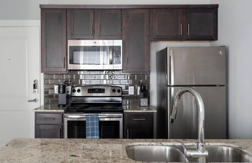 Buda Apartamento | Landing at The Green at Plum Creek - Studio in ...