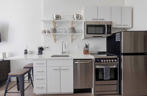 River North Art District Apartamento | Landing | Beautiful Studio, Clubhouse, Gym