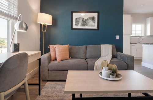 Southeast Orlando Apartamento | Landing | Modern 1BD, Clubhouse, Gym