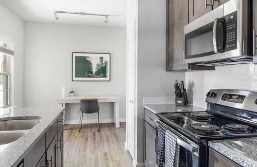 Dallas Apartamento | Landing | Chic 1BD, Pool, Gym