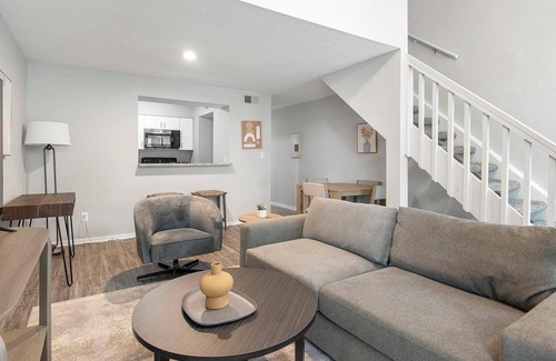 Cordova Apartamento | Landing | Chic 2BD, Game Room, Clubhouse