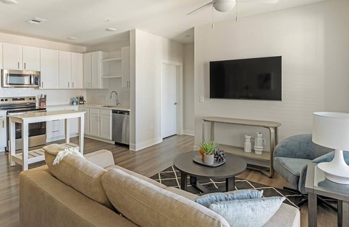 Belle Mina Apartamento | Landing at Attain at Bradford Creek - 2 Bedroom...