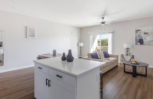 Townsite Apartamento | Landing | Incredible 1BD, Rooftop Lounge, Pool