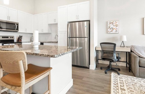 Southeast Orlando Apartamento | Landing at APEX South Creek - 1 Bedroom in Mead...