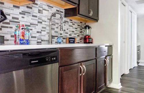 Indianapolis Apartamento | Landing at Lake Castleton - 1 Bedroom in I 69/Fall Creek