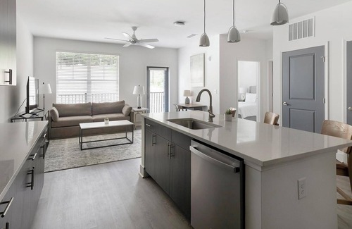 Crestline Heights Apartamento | Landing at Station at Crestline - 1 Bedroom in ...