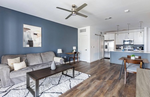 Austin Apartamento | Landing | Modern 1BD, Clubhouse, Pool