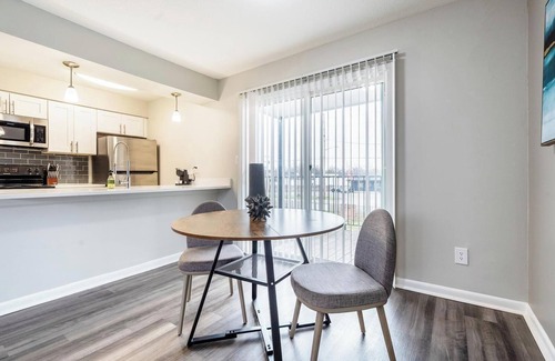 Indianapolis Apartamento | Landing | Modern 1BD, Pool