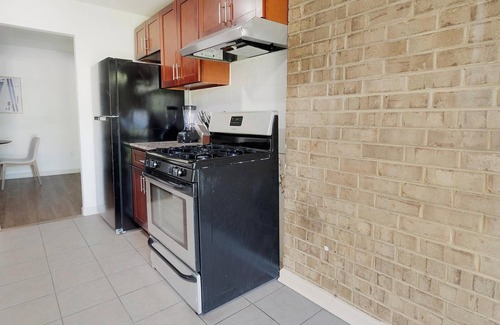 Greenbelt Apartamento | Landing | Modern 2BD, Pool, Gym