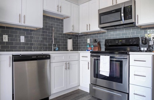 Indianapolis Apartamento | Landing | Modern 2BD, Pool