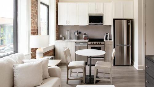 Five Points South Apartamento | Landing Modern Apartment with Amazing Amenities (ID5790X36)