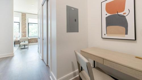 Five Points South Apartamento | Landing Modern Apartment with Amazing Amenities (ID5790X36)