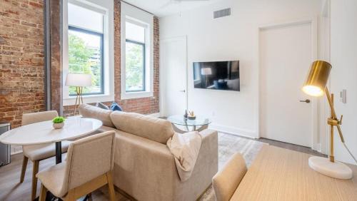 Five Points South Apartamento | Landing - Modern Apartment with Amazing Amenities (ID5790X33)