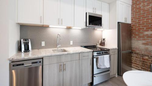 Five Points South Apartamento | Landing - Modern Apartment with Amazing Amenities (ID5790X33)