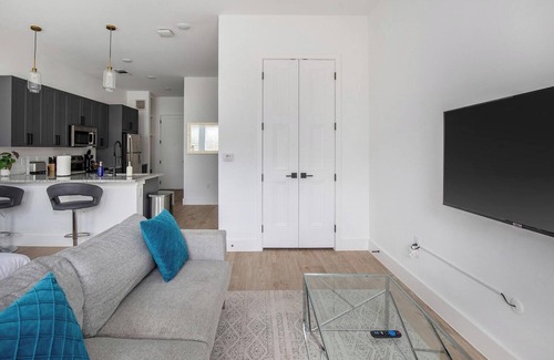 Denton Apartamento | Landing | Modern Studio, Gym