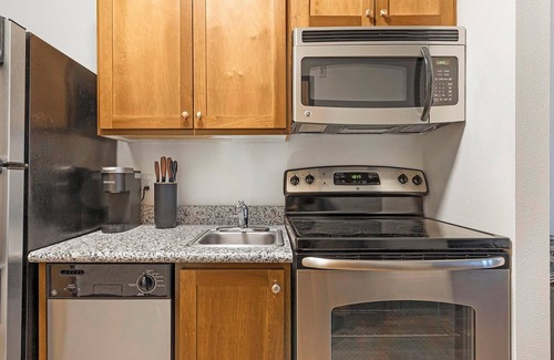 Pearl District Apartamento | Landing | Modern Studio, Courtyard, Gym