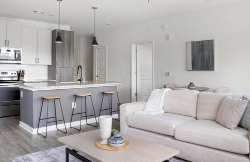 Mableton Apartamento | Landing | Stunning 1BD, Pool, Gym