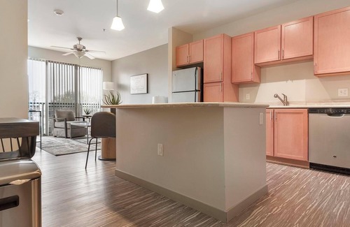 St. Louis Apartamento | Landing | Spectacular 1BD, Courtyard, Gym