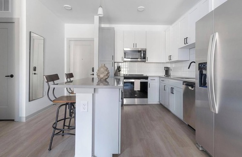 Springfield Apartamento | Landing at Corner on Main - 1 Bedroom in Spring...