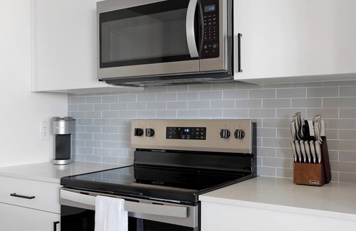 Casa Grande Apartamento | Landing | Stunning 1BD, Gym, Clubhouse