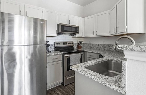 Stone Oak Apartamento | Landing | Stunning 1BD, Gym