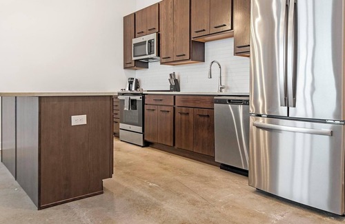 Downtown St. Louis Apartamento | Landing | Stunning 1BD, Pool, Gym