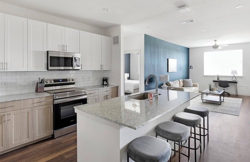 Fate Apartamento | Landing | Stylish 2BD, Pool, Clubhouse