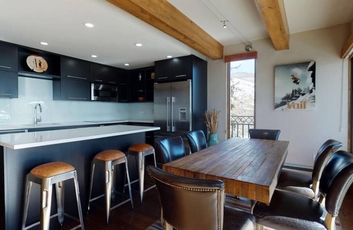Vail Condominio | Instalaciones actualizadas, espacio abierto | El hito | L501