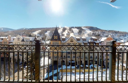 Vail Condominio | Instalaciones actualizadas, espacio abierto | El hito | L501