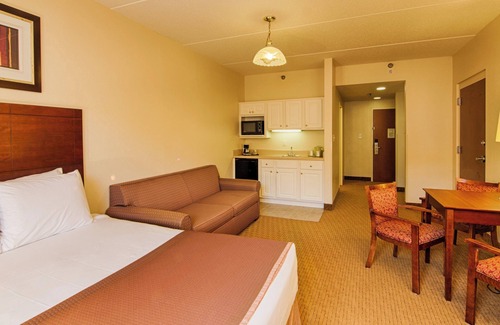 Fort Bragg Hotel | Landmark Inn Fort Liberty